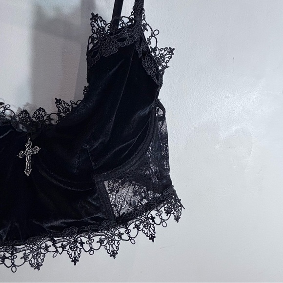 DOLLS KILL Sz 3X Widow Black Lace Velvet Bralette Goth Punk Adjustable Straps - Picture 5 of 11